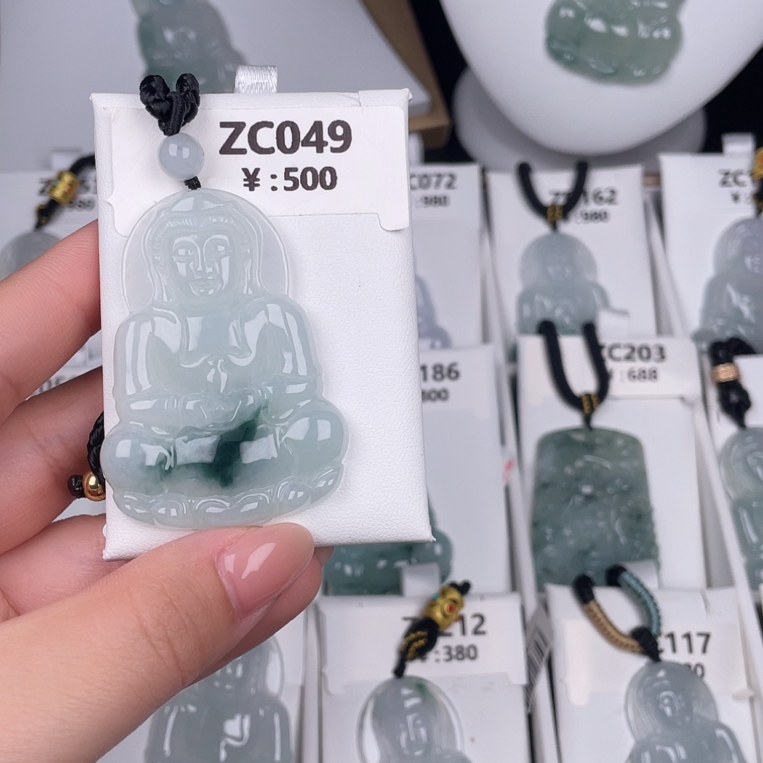 翡翠未镶嵌颈饰zc049