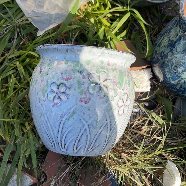 正品紫砂口15高15白色4个。。。。。