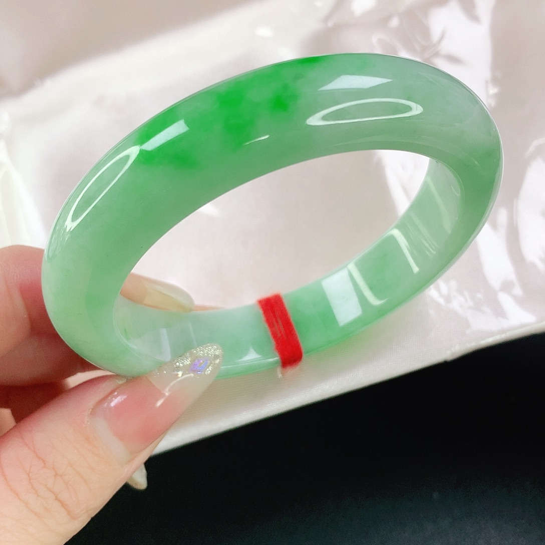 翡翠手镯未镶嵌5104翡翠