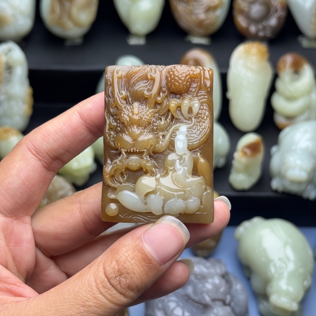 和田玉未镶嵌挂件