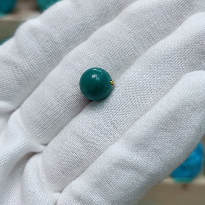 绿松石珠宝未镶嵌家****?