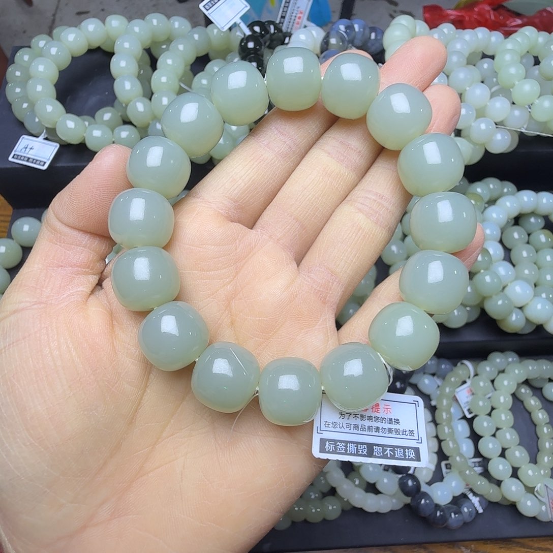 和田玉未镶嵌手链