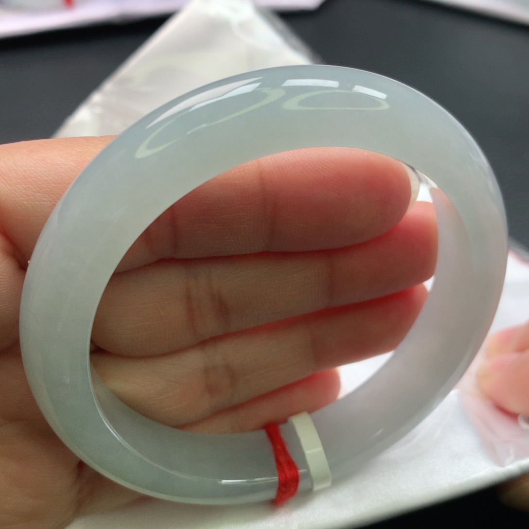 翡翠手镯未镶嵌缅甸56.57