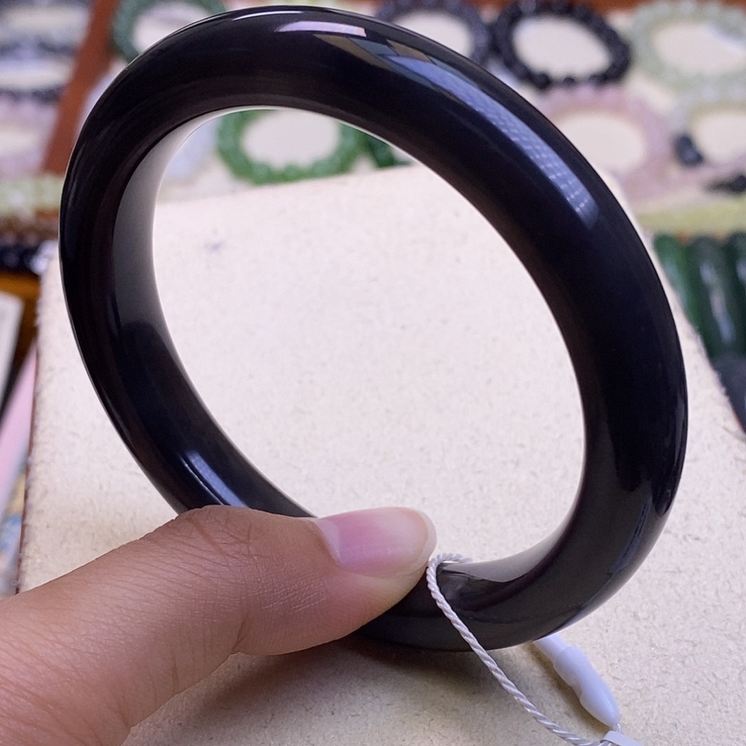 颈饰未镶嵌和田玉毕业级老坑料浓烟紫帝王紫手镯59