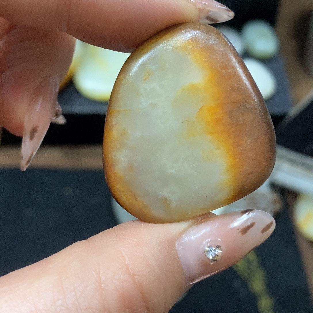 未镶嵌和田玉（糖玉）挂件