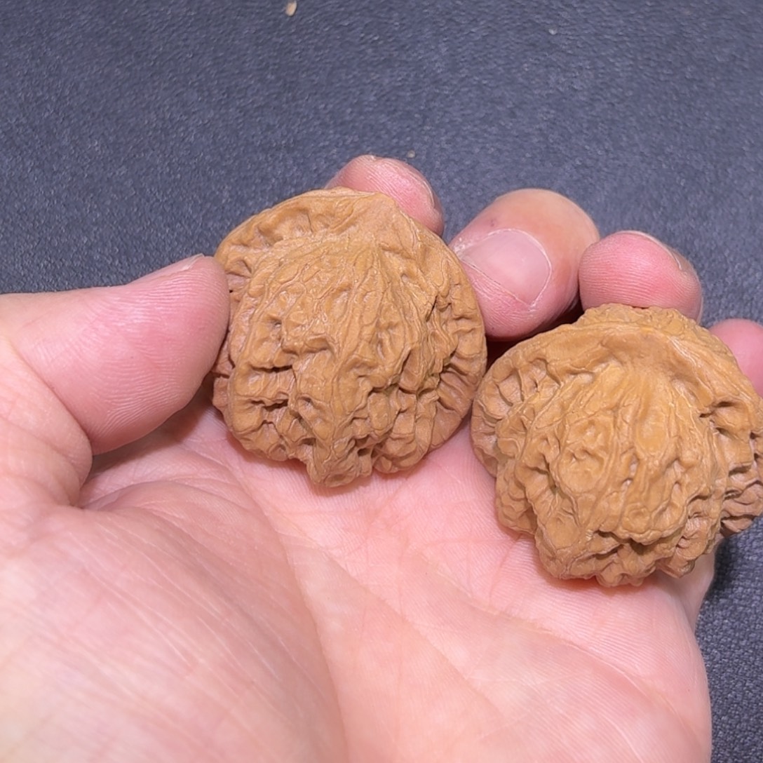 还***儿吊坠文玩核桃佛度