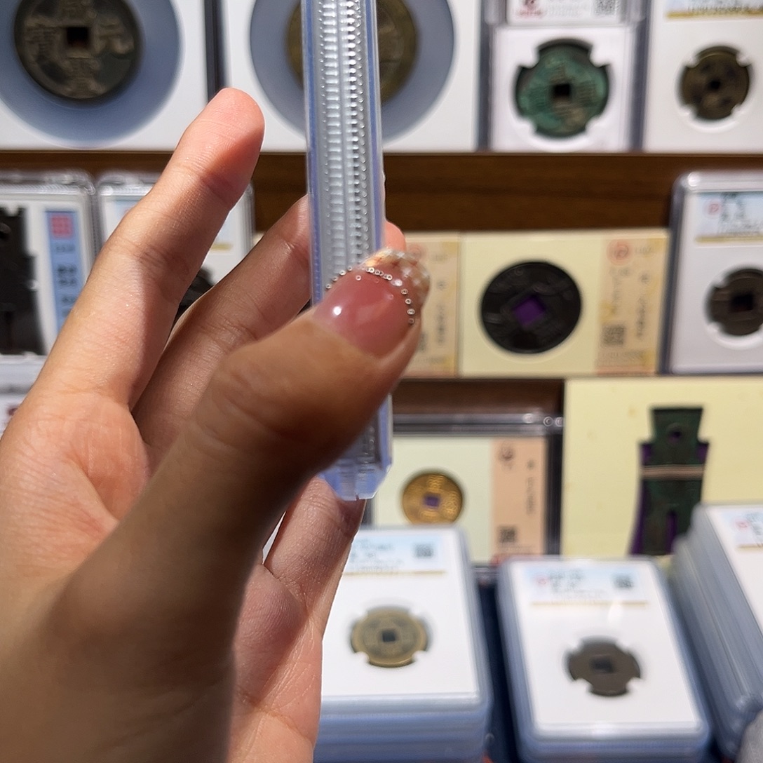 @***@铜Ｑ蚁b钱 保真保老 福利品7219