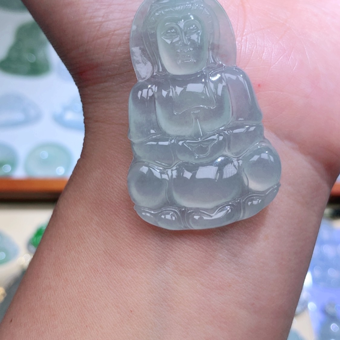 【闪购商品】翡翠颈饰未镶嵌观音