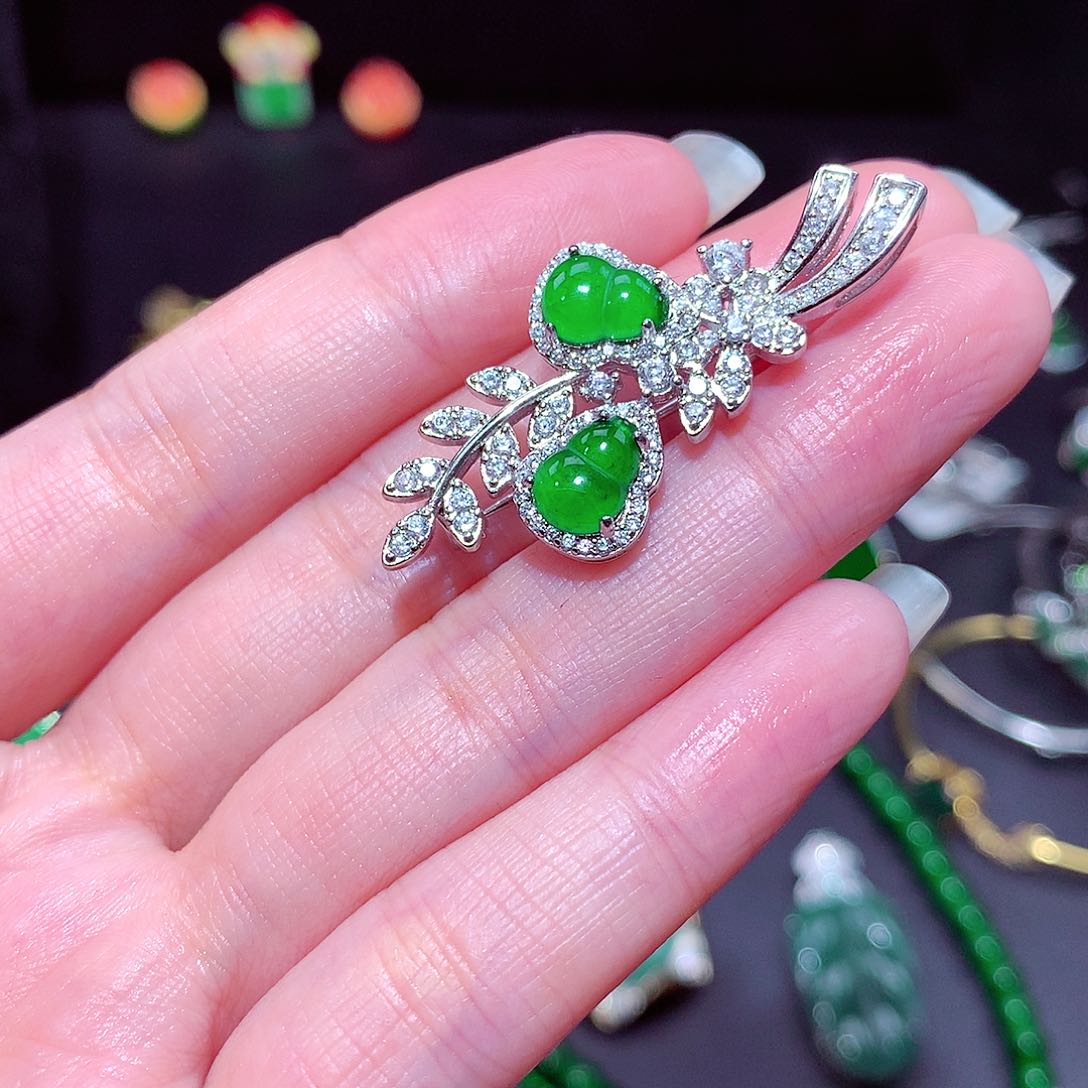 【闪购商品】翡翠吊坠(不含链)未镶嵌