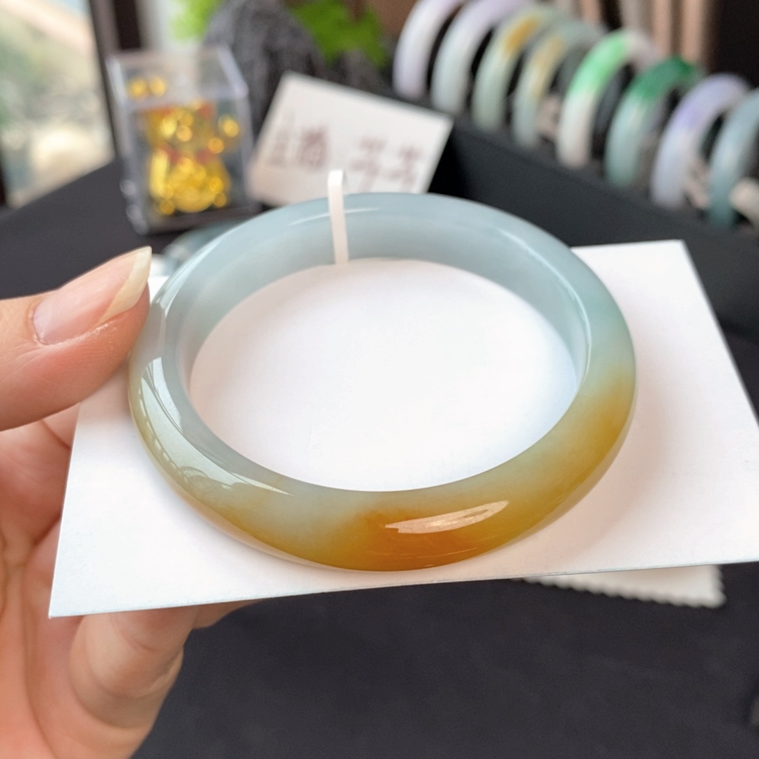 翡翠未镶嵌手镯蓝底鸡油黄53