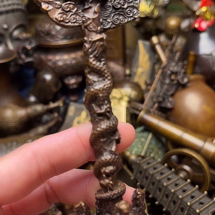 精美铜器批发档口