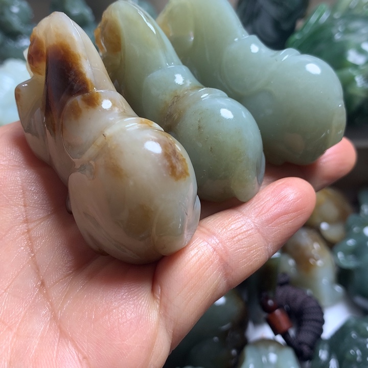 暖***宝和田玉未镶嵌颈饰