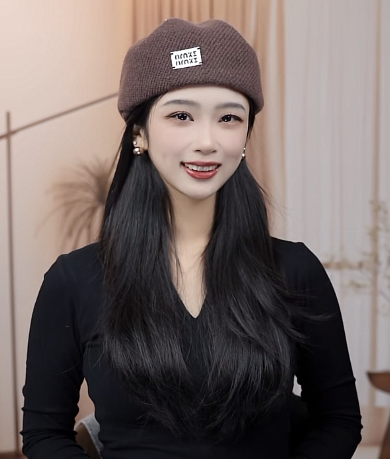 A2025秋冬韩版新款两用蓓蕾冒帽