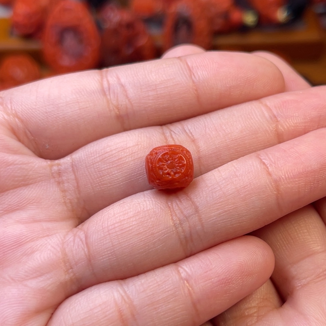 清***＊南红玛瑙未镶嵌川料瓦西精品六方