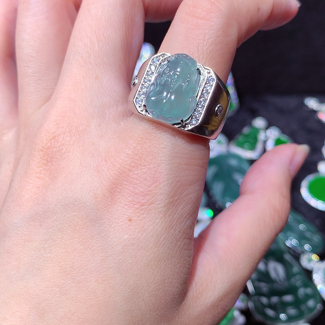 【闪购商品】翡翠吊坠(不含链)未镶嵌