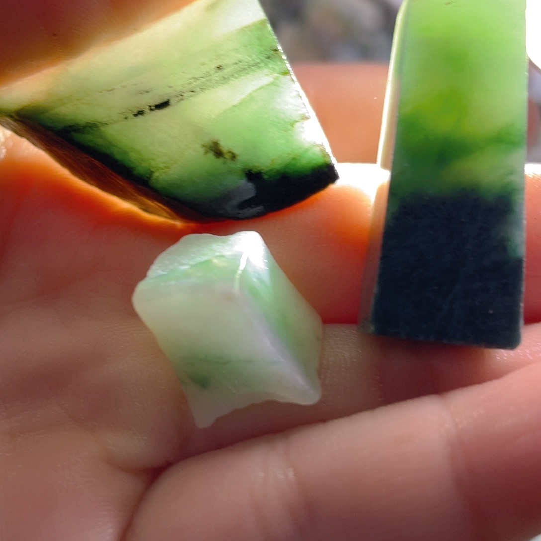 颈饰未镶嵌翡翠a