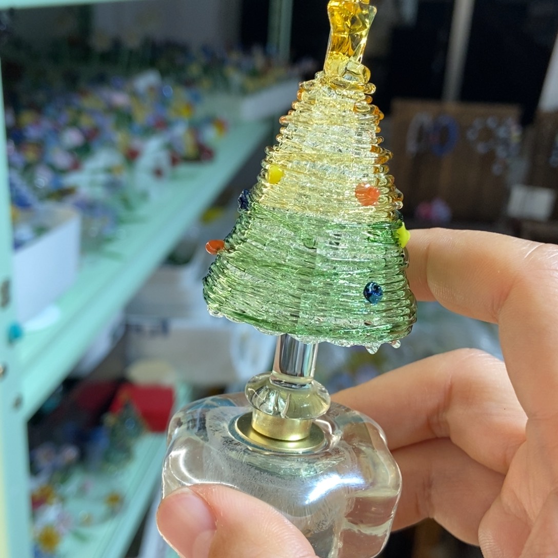 手工艺品琉璃金绿带底座