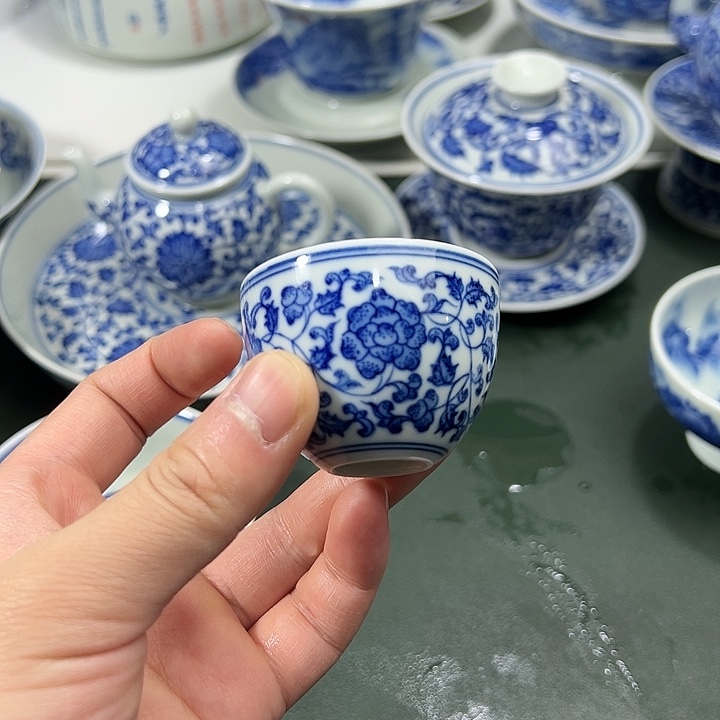 微瑕柴窑点工缠枝花卉薄胎小蛋壳