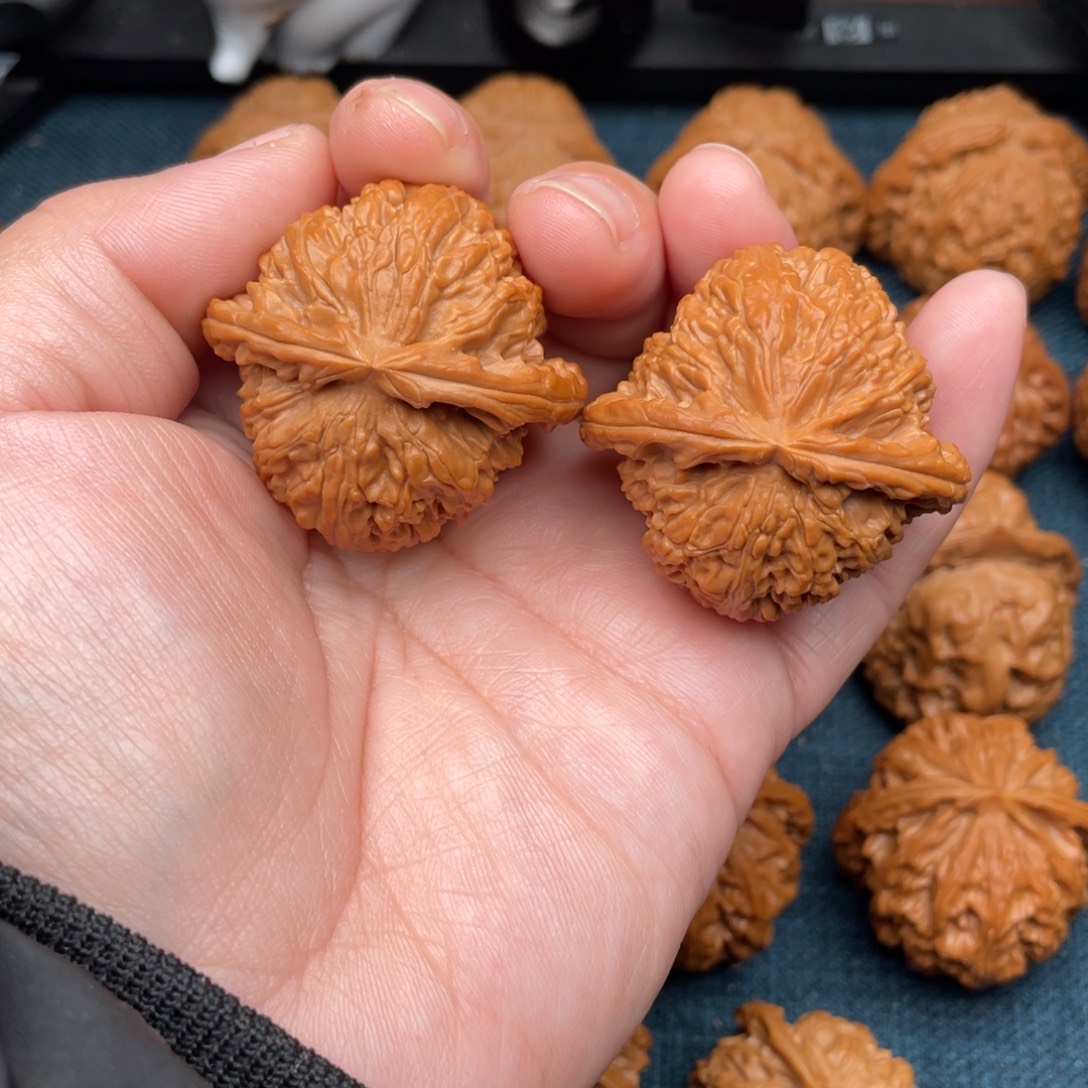 时***店文玩核桃把件全品球白41