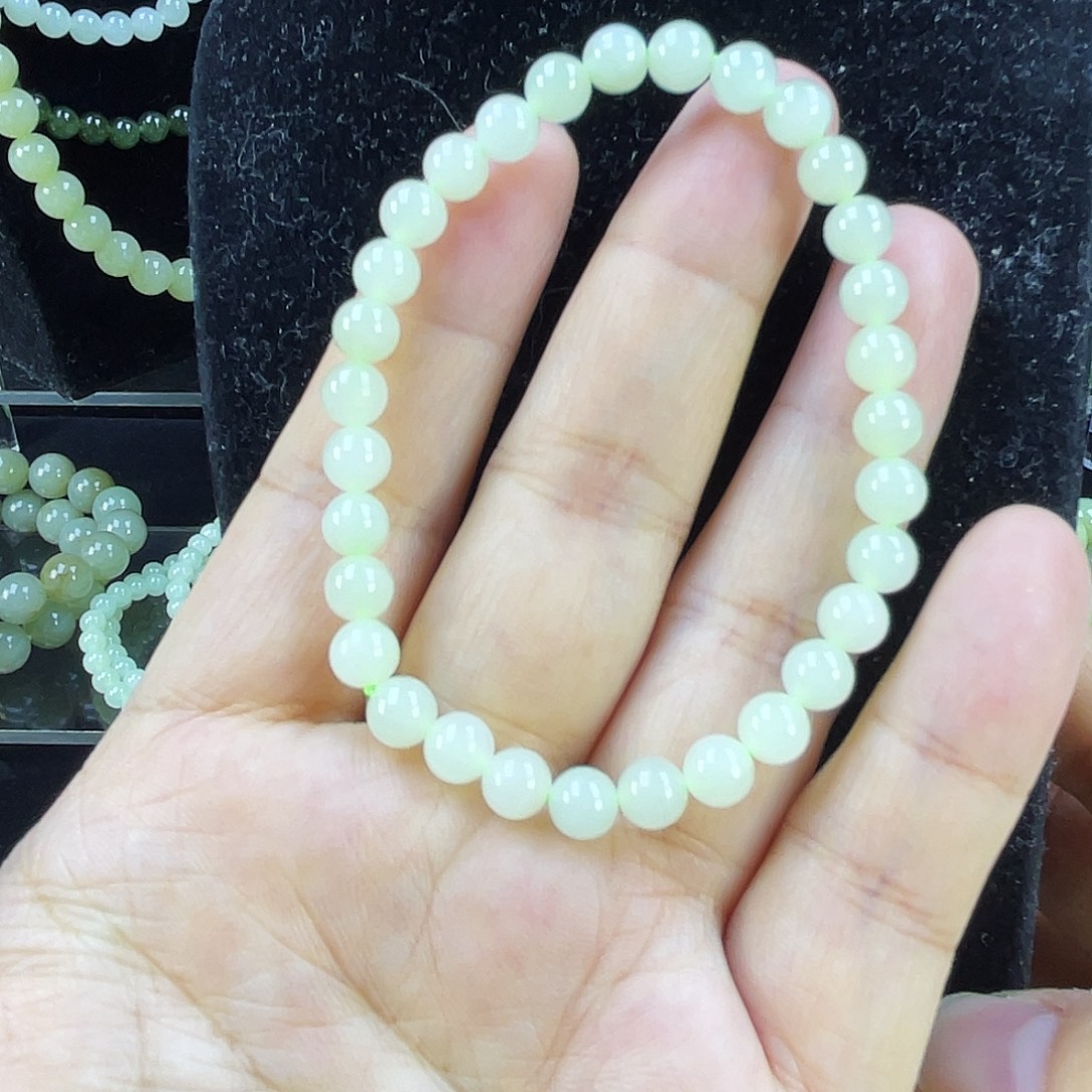 和田玉未镶嵌手链