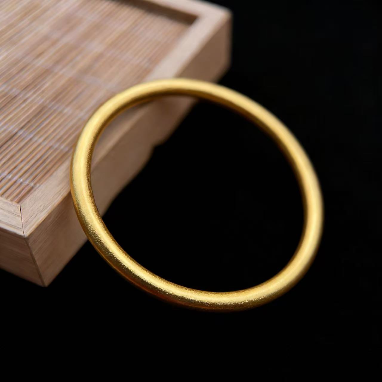 【瑶瑶专属】时尚古法素圈经典典雅合金手镯SZ60499