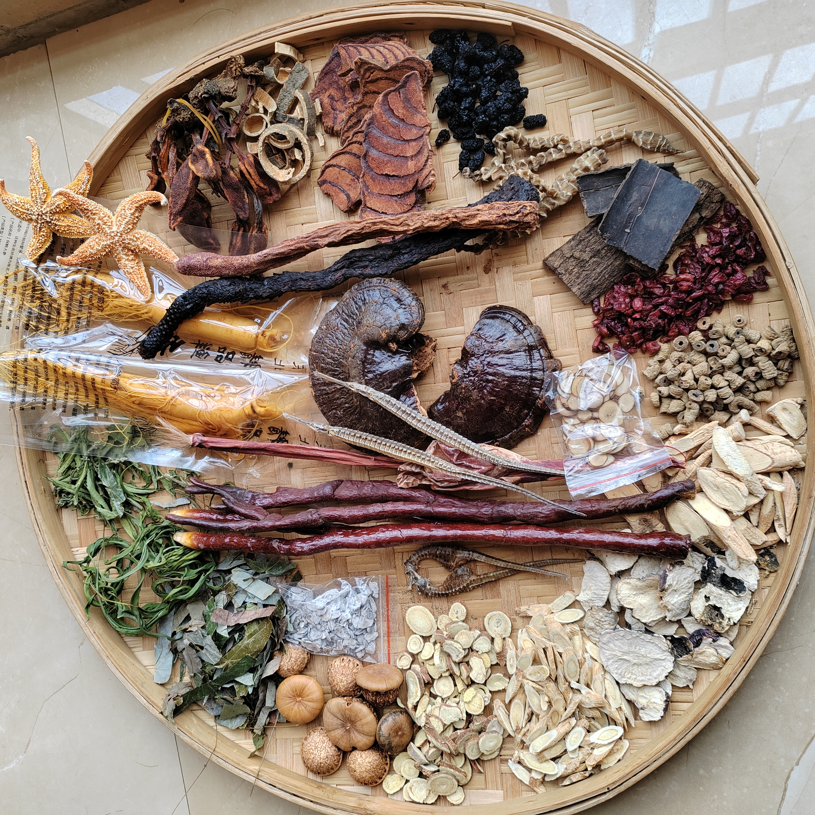 人参灵芝鹿茸杜仲金樱子枸杞子28种纯养生原料