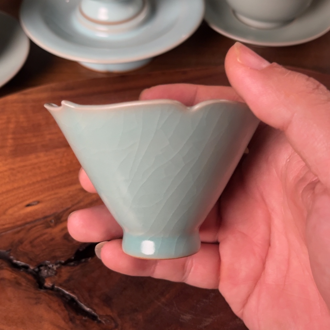 清凉寺仿古釉花口斗笠杯