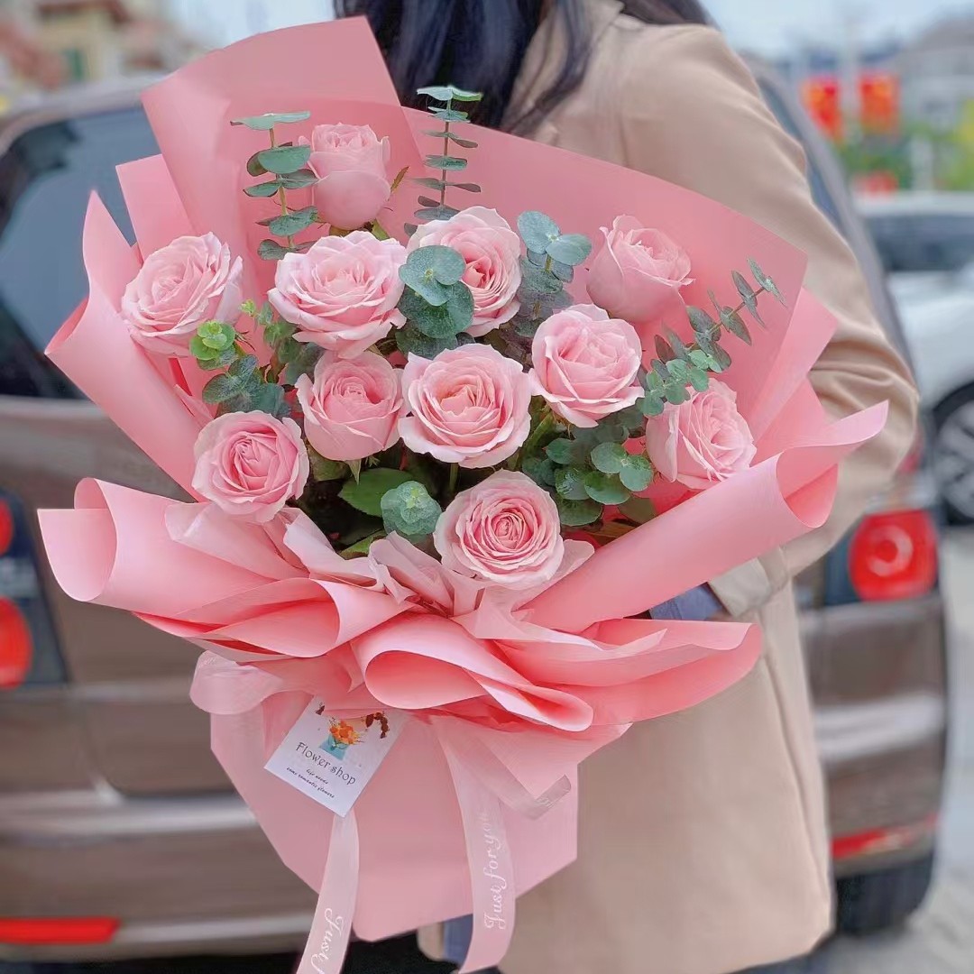 【爱意满满】11 只粉红雪山鲜花花束