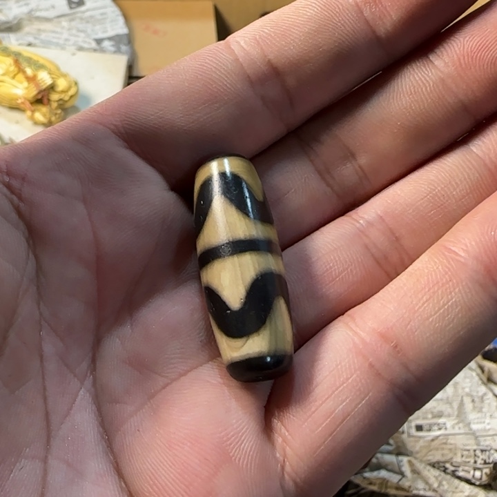 李***利玛瑙/玉髓合金颈饰如图所见所拍是所得