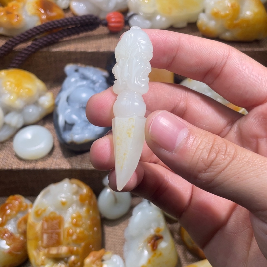 和田玉未镶嵌挂件