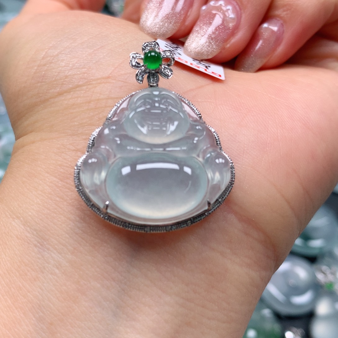 翡翠颈饰18K金镶嵌天然翡翠