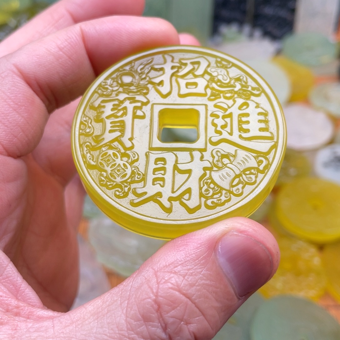 ᯓ****蛇纹石玉未镶嵌颈饰