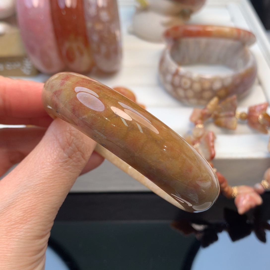 硅化珊瑚（珊瑚玉）手镯未镶嵌安*令