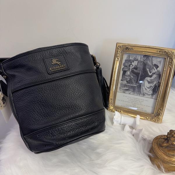 95新 BURBERRY/博柏利 大吉中古/Burberry黑色流苏水桶包