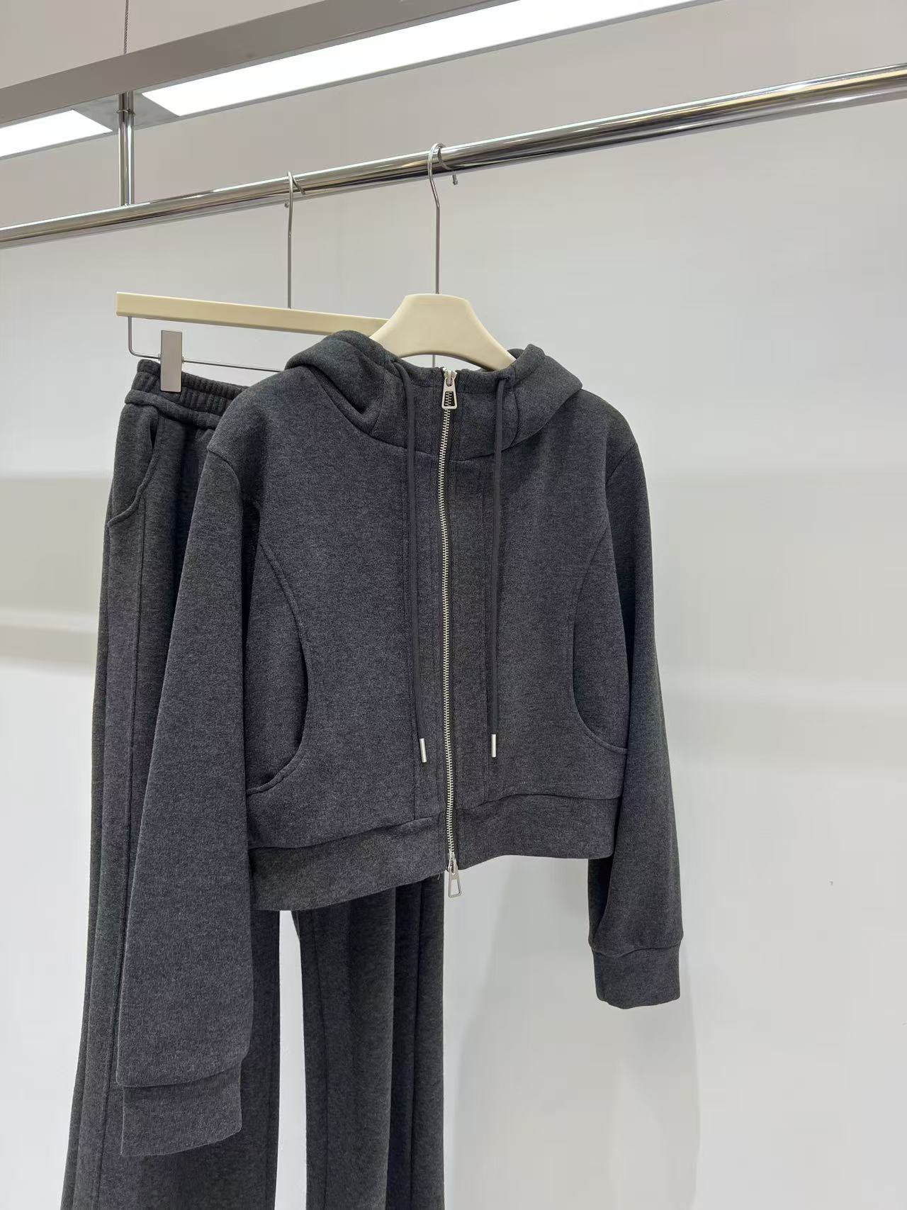 欢欢推荐 重磅加绒休闲潮流运动风套装