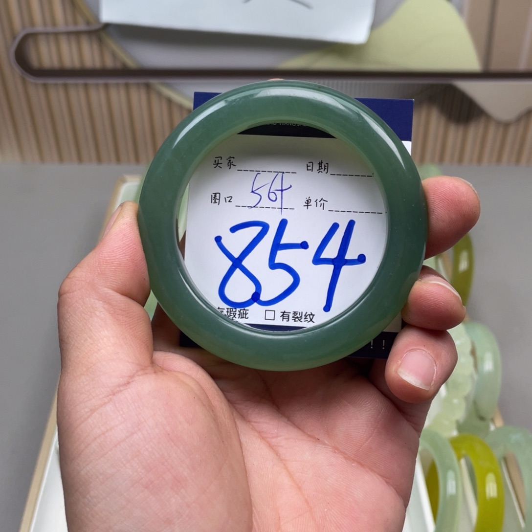 岫玉手镯手镯未镶嵌