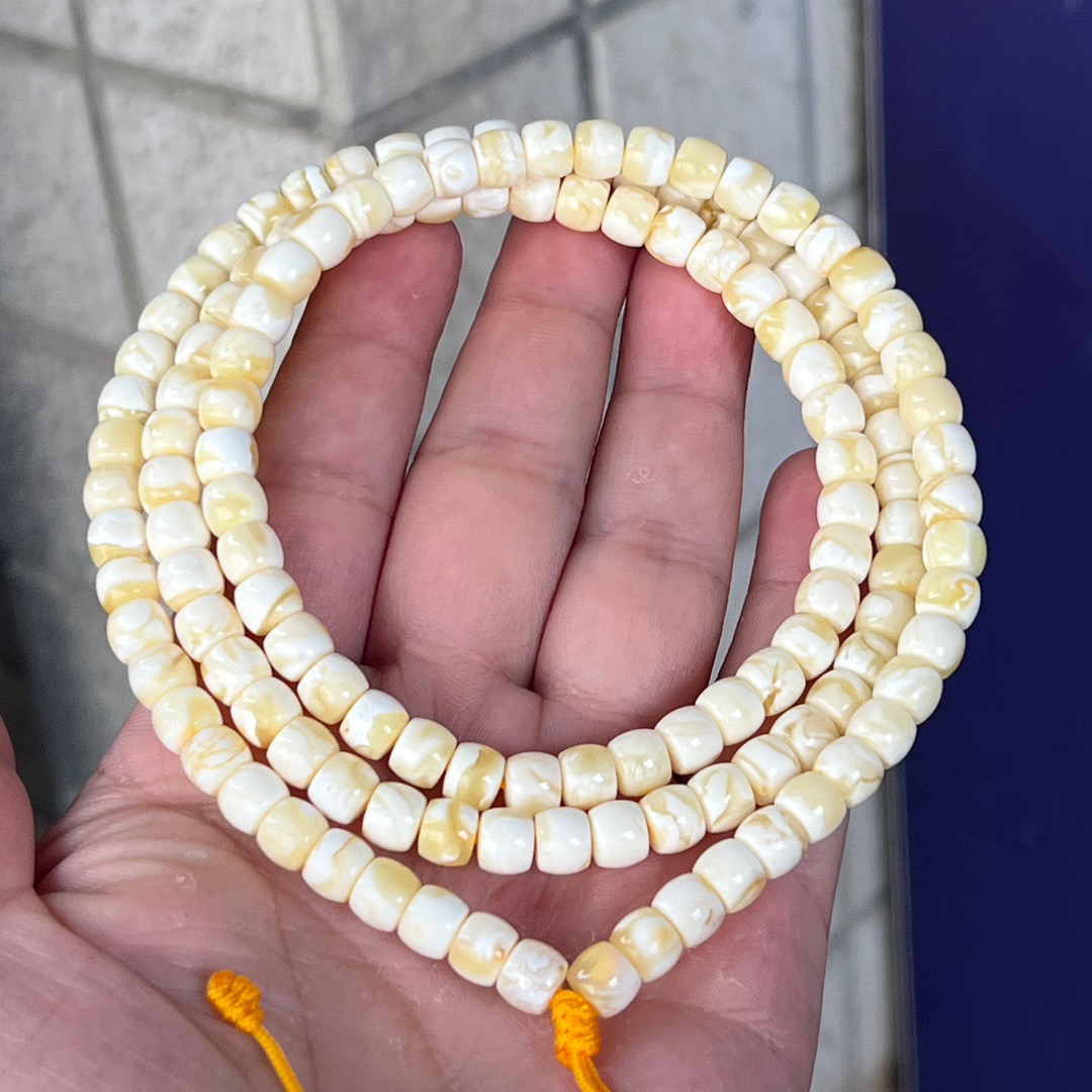 6+mm天然高货俄料满蜡瓷白妖花精工直切蜜蜡108 22.22