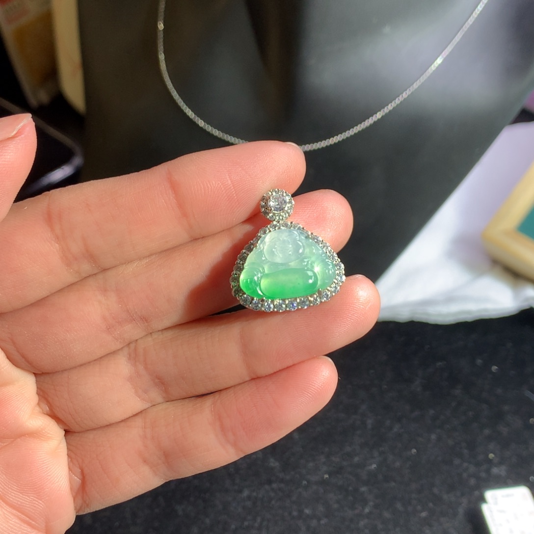 翡翠颈饰银S925镶嵌天然翡翠