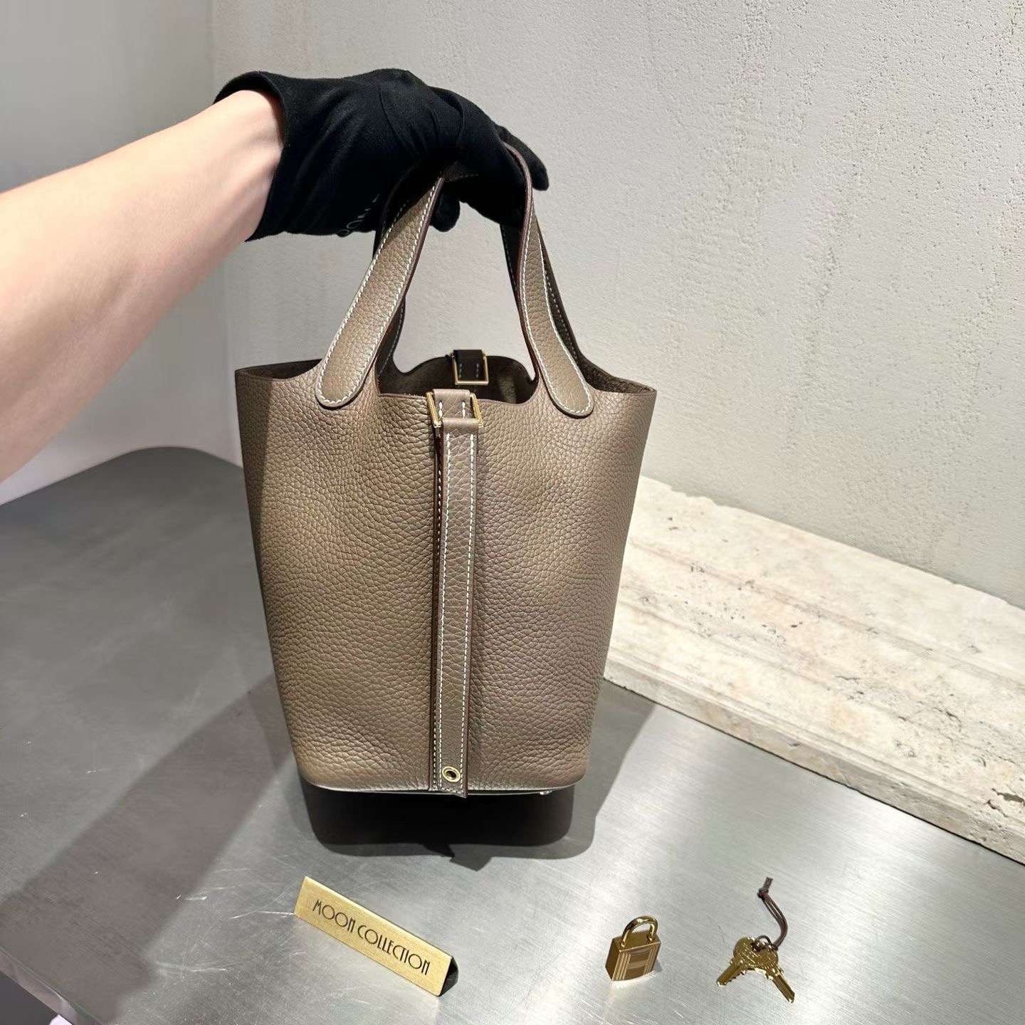 未使用 Hermes/爱马仕 Piction 水桶18 大象灰 Tc 金扣B刻 