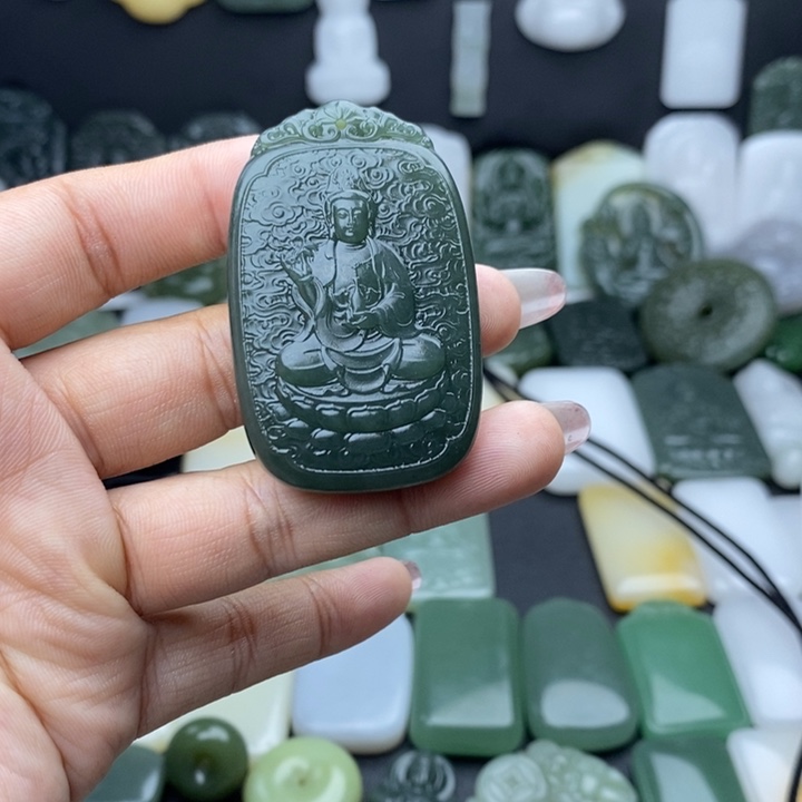 白***洲和田玉未镶嵌颈饰