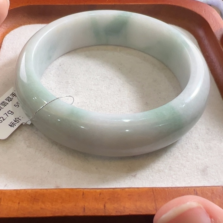 翡翠未镶嵌手镯翡翠