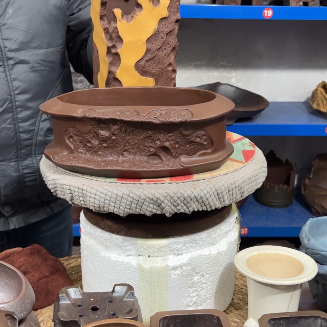 百***生紫砂花盆全手工制作工艺精湛