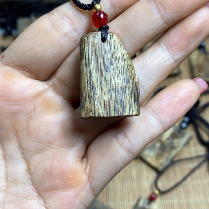 沉香手把件3克奇楠沉香素牌吊坠