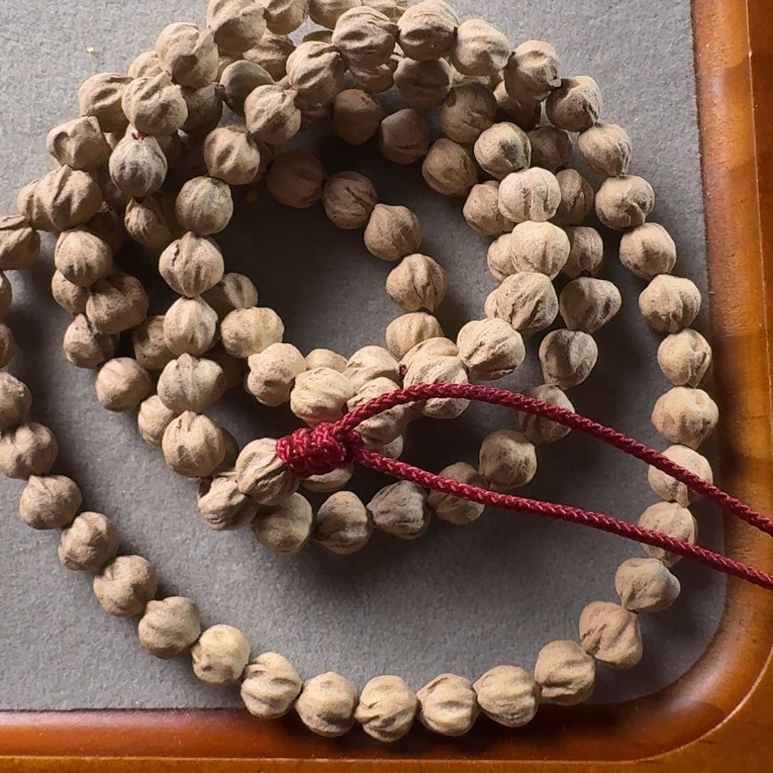 高***。柏香籽/百香籽吊坠