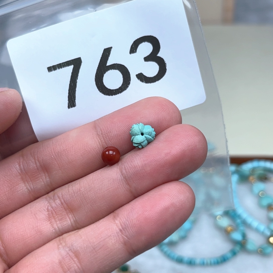 南红玛瑙未镶嵌珠宝奇石