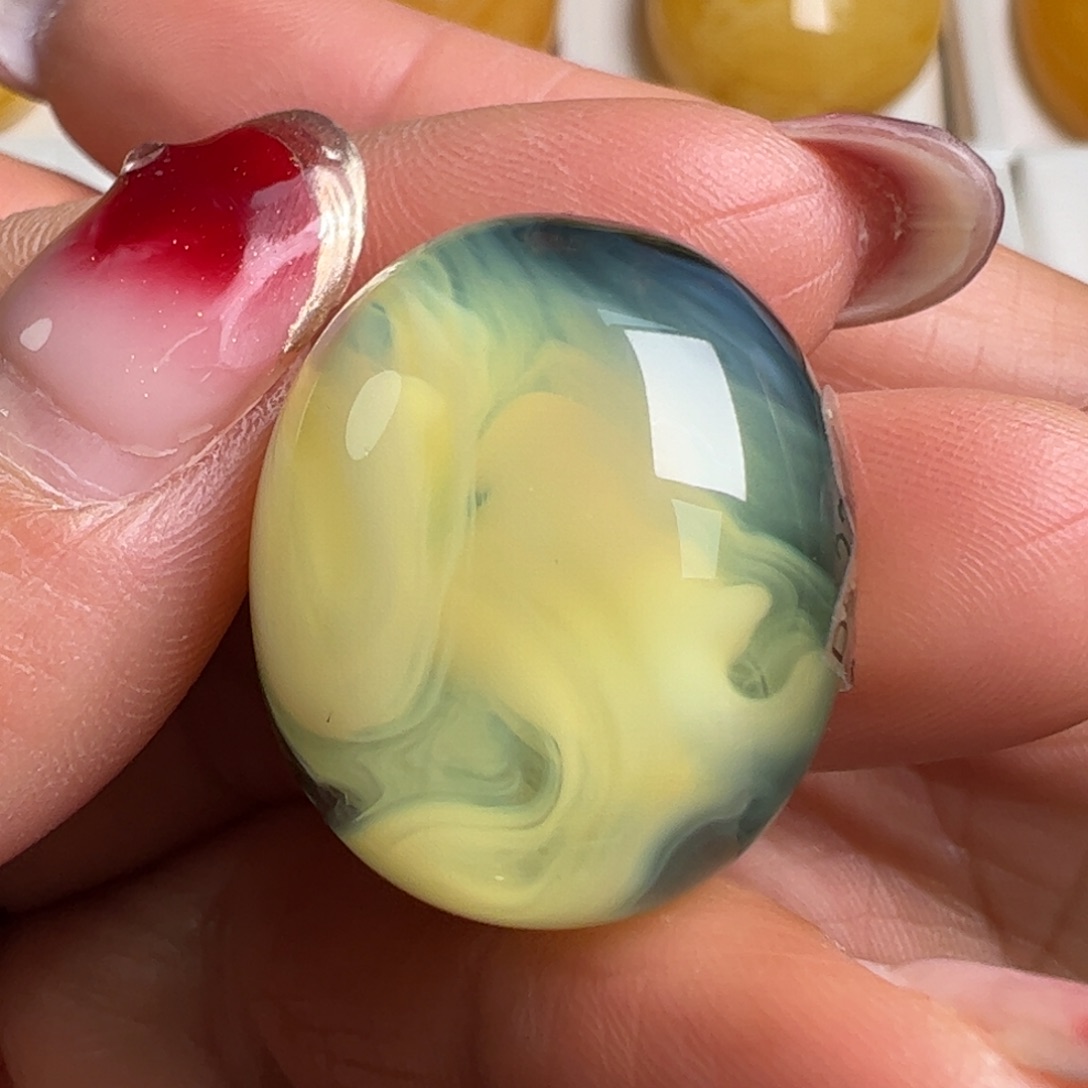 蜜蜡吊坠(不含链)未镶嵌