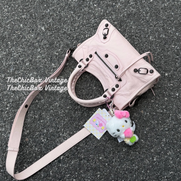 95新 Balenciaga/巴黎世家 只盒/Le city Mini花瓣粉机车包（原尘）