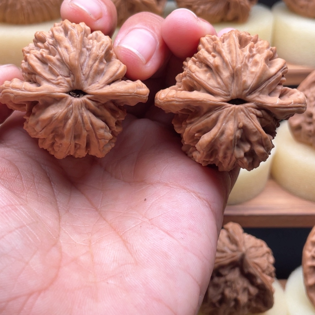 如***茶吊坠猴头核桃虎头