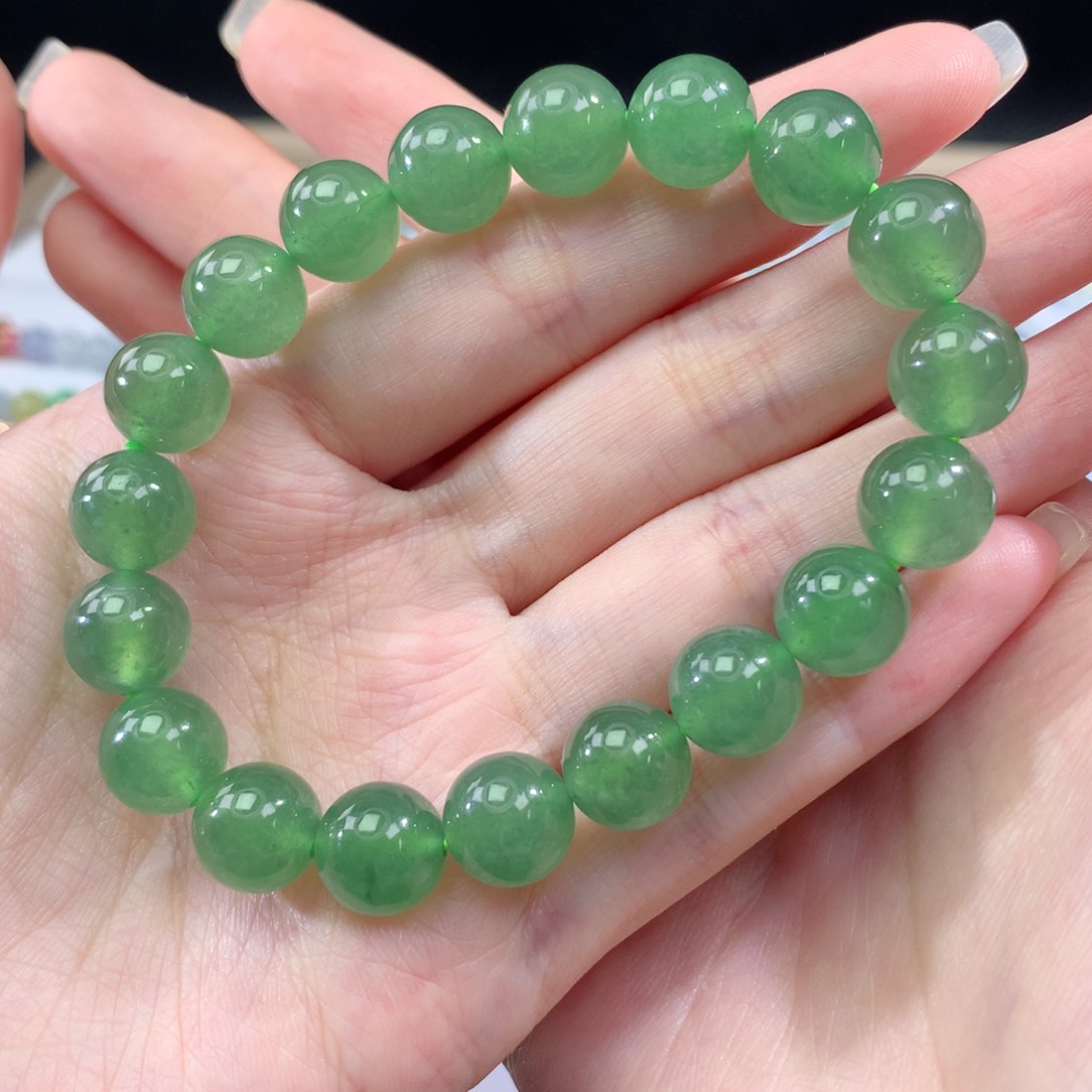 翡翠手链未镶嵌翡翠