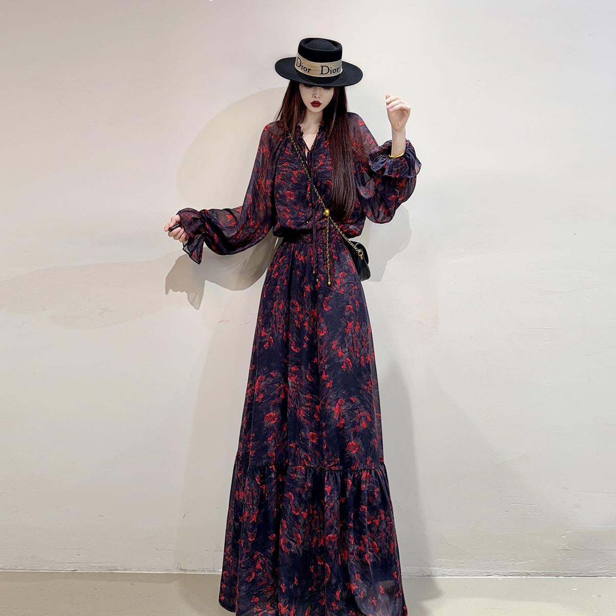 夏季度假风碎花长袖连衣裙2025夏季大摆松紧打揽腰遮肚显瘦长裙子